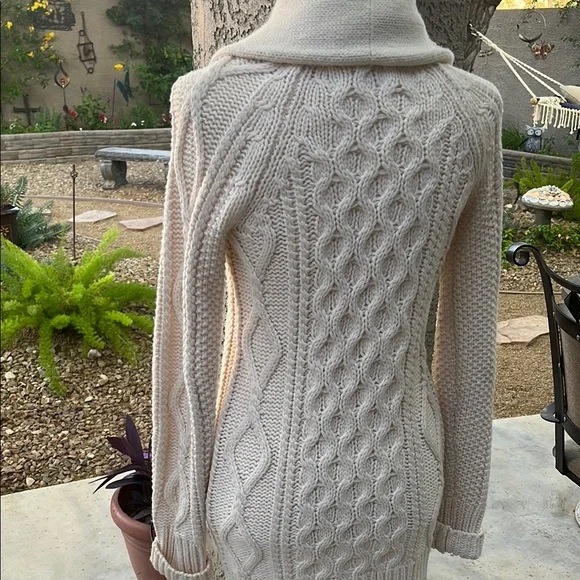 Juicy Couture Cream Cable Knit Cardigan Sweater - Picture 6 of 11